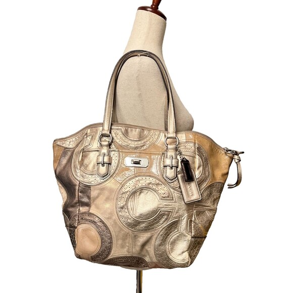 COACH Madison Leather Shoulder Purse w/Charms Logo Patchwork Metallic Gold Y2K